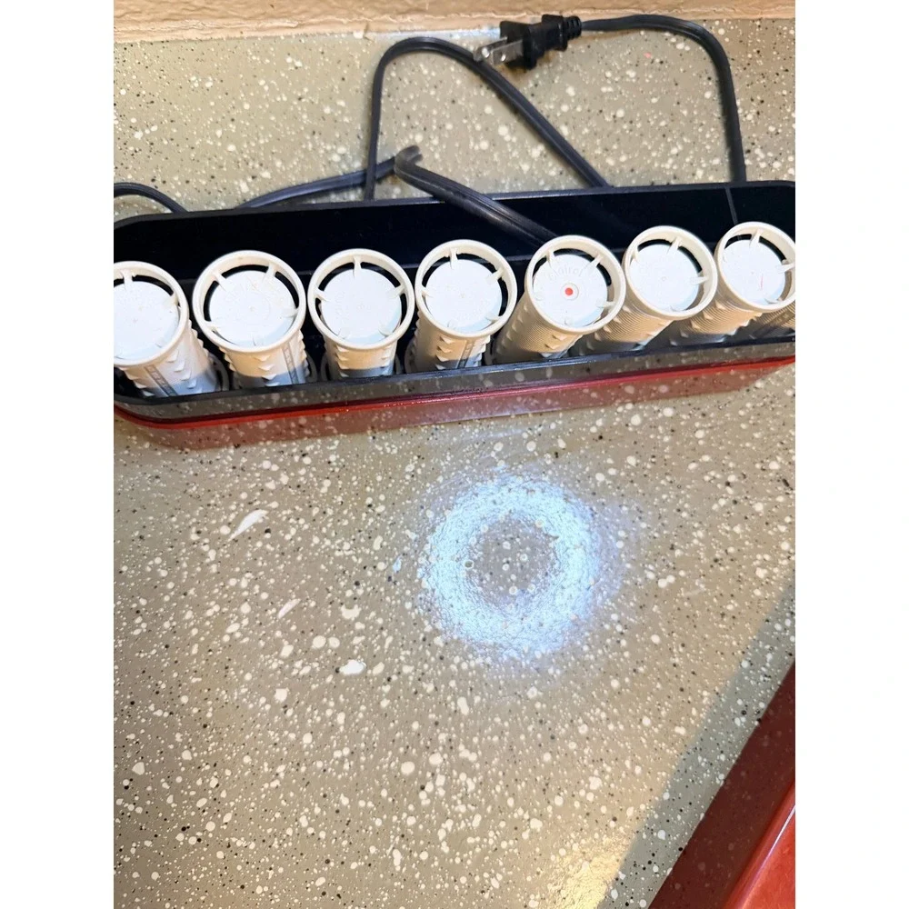 Vintage Clairol Electric Hair Rollers Red Travel Case 7‎ White Hot Rollers Retro